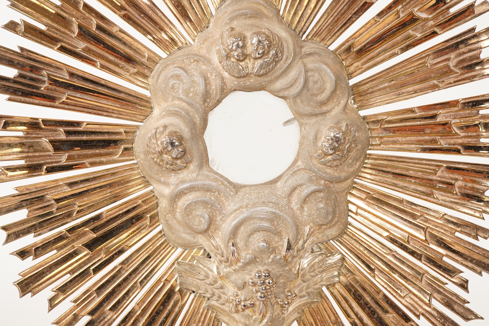 A mid 19th century French 950 standard parcel gilt silver Monstrance, by Placide Poussielgue-Rusand of Paris (1847-1891)